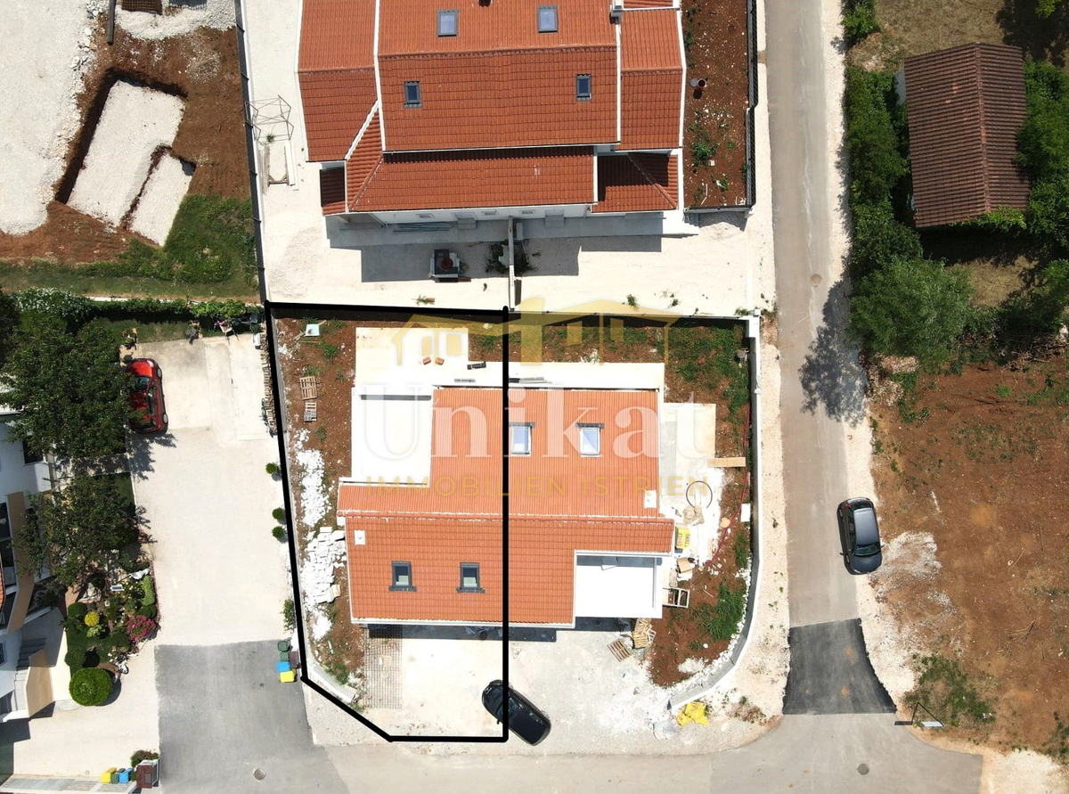 Doppia casa vicino al mare, 5 camere da letto